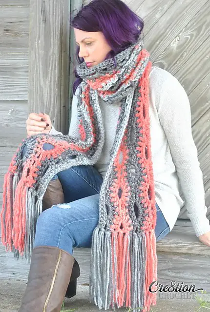[Free Pattern] Look Super Stylish With This Amazing Mega Scarf