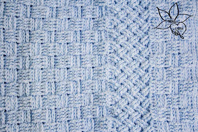 [Free Pattern] This Cuddly Blanket Would Make A Wonderful Baby Shower Gift