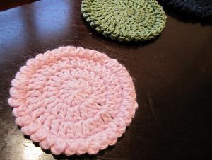 [Free Pattern] Simple And Adorable Coasters That Will Make Your Home Extremely Awesome