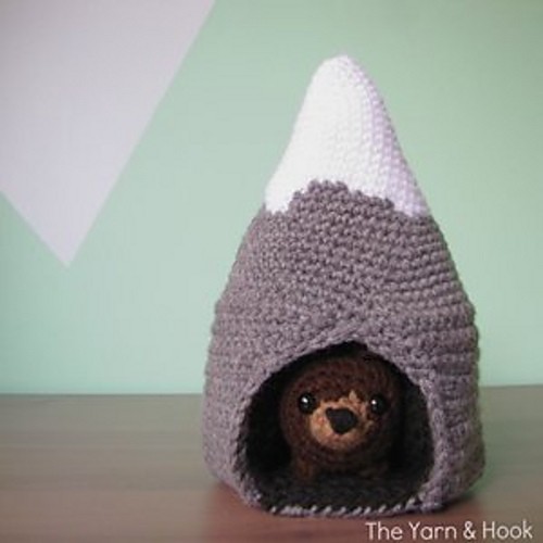 [Free Pattern] This Beary Cute Mountain Play Set Makes A Unique Gifts For Kids