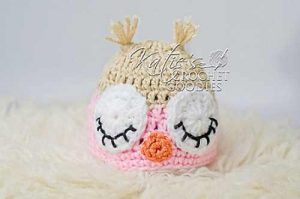 [Free Pattern] This Adorable Owl Hat Is Perfect For Photo Shoots And Baby Showers