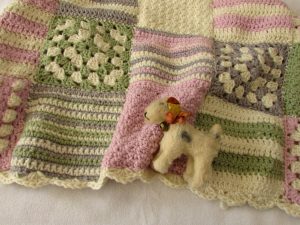[Video Tutorial] Gorgeous Granny Square Baby Blanket For Beginners