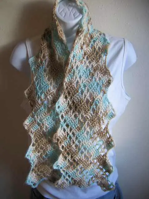 Very Quick And Simple Lacy Crochet Scarf Free Pattern