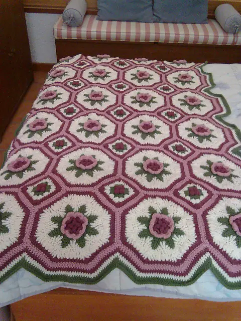 [Free Pattern] This Stunning Blanket of Roses Afghan Pattern Is Timeless