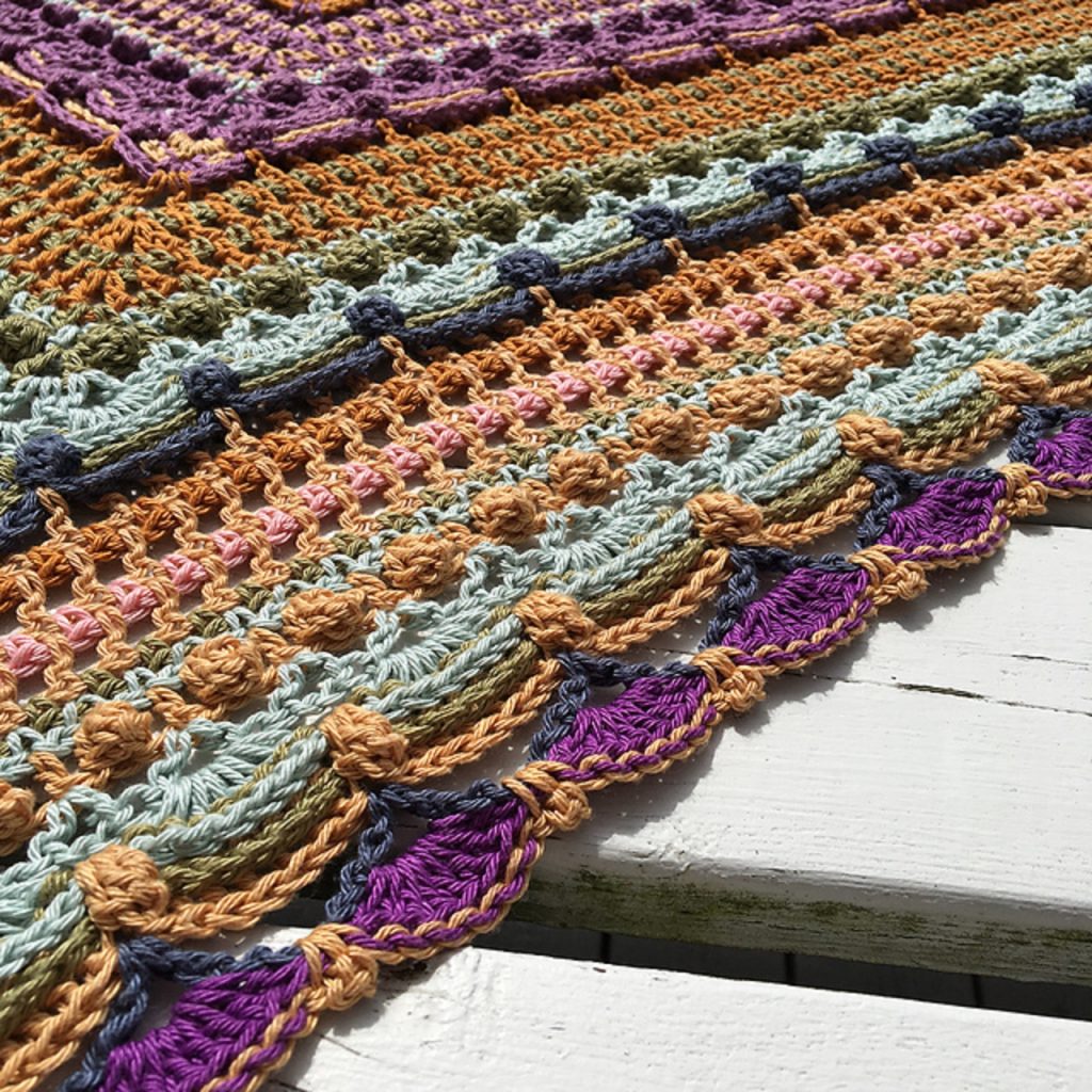 Lost In Time Shawl- Absolutely Fabulous Crochet Shawl With An Amazing Design [Free Pattern]