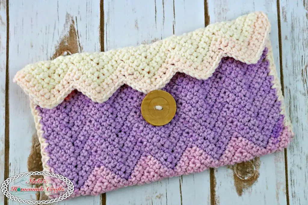 [Free Pattern] Cute Date Night Purse For A Fun Evening Out