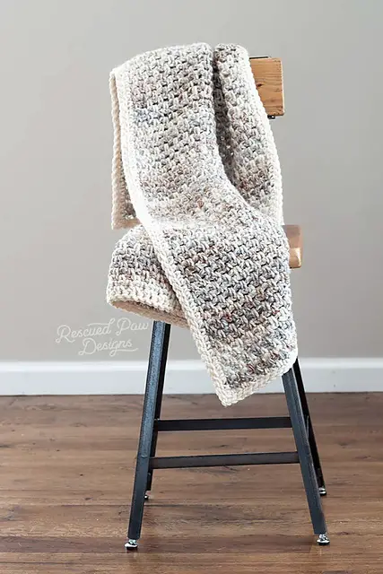 [Free Pattern] The Perfect “Go-To Easy Crocheted Blanket Pattern