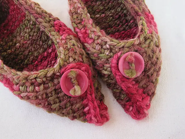 Pointy Crochet Slippers Pattern
