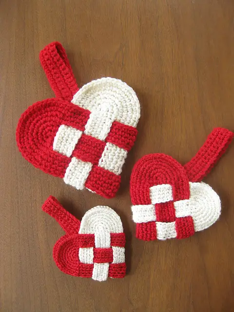 [Free Pattern] Insanely Creative Crochet Danish Heart Pattern