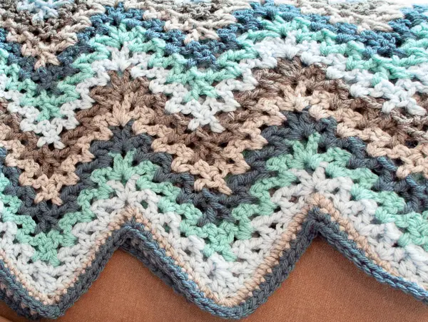 Super, Super Simple Crochet Ripple Afghan Pattern
