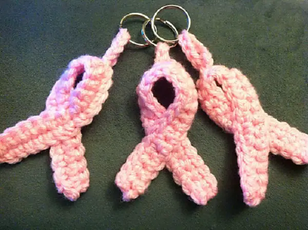 [Free Pattern] Breast Cancer Awareness Ribbon Keychain/Pin To Support A Friend Or Family Member Who Has Cancer