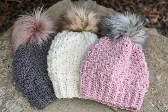 How To Make Faux Fur Pom Poms For Hats+ Beanie Free pattern