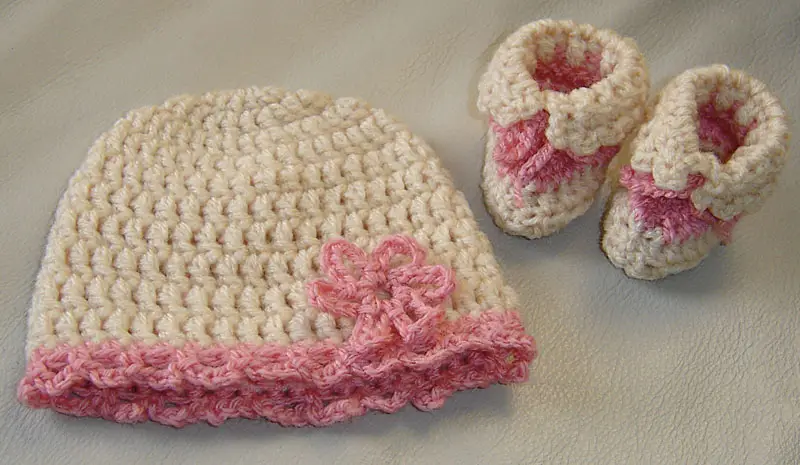 Baby Hat And Booties Free Crochet Pattern