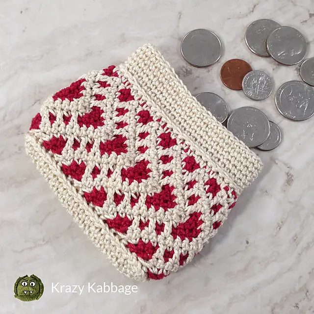 Crochet Wallet With Zipper And Lovely Hearts Design