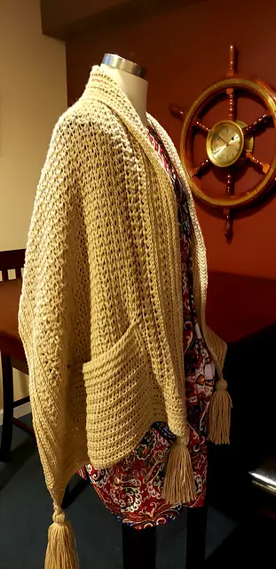 Very Easy Crochet Shawl With Pockets Free Pattern