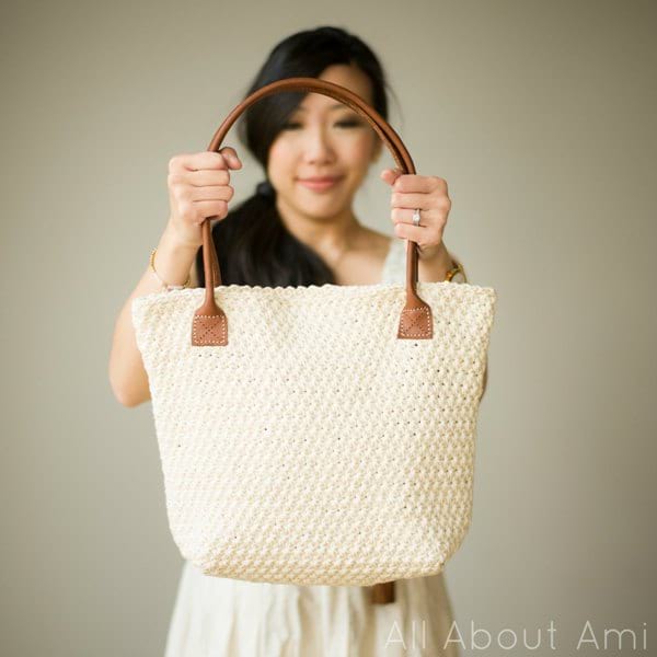 Simple Crochet Bag Free Pattern With Flat Base