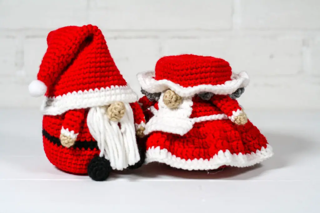 Simple Christmas Gnomes Free Crochet Patterns