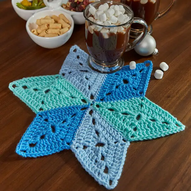 Free Crochet Star Table Mat Pattern To Add A Warm, Homemade Touch To Any Table Setting