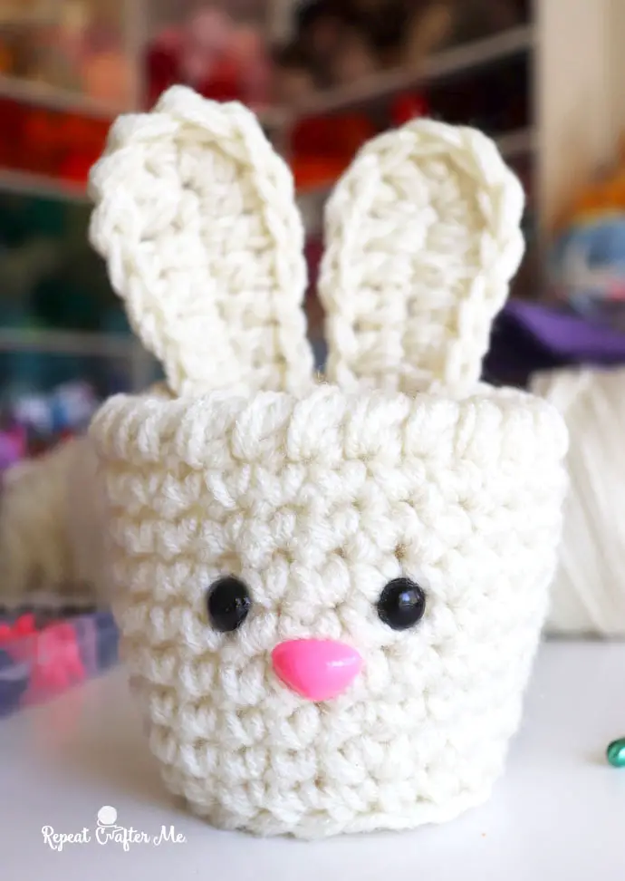 Darling Crochet Mini Easter Basket Pattern