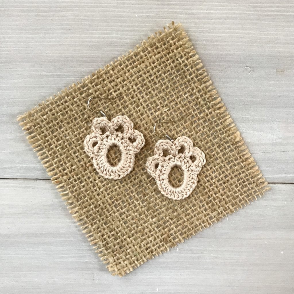 Fun and Easy Crochet Paw Print Earrings