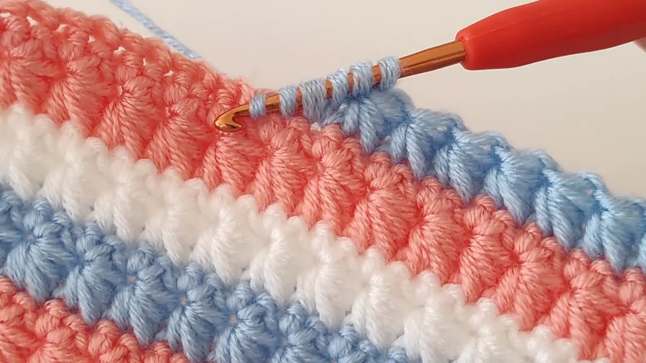 Super Easy 2 Color Crochet Blanket Pattern For Beginners