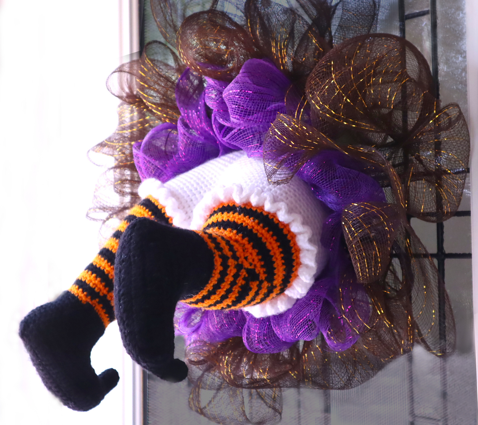 Crochet Halloween Wreath Free Pattern - There's a Witch Stuck in My Wreath!