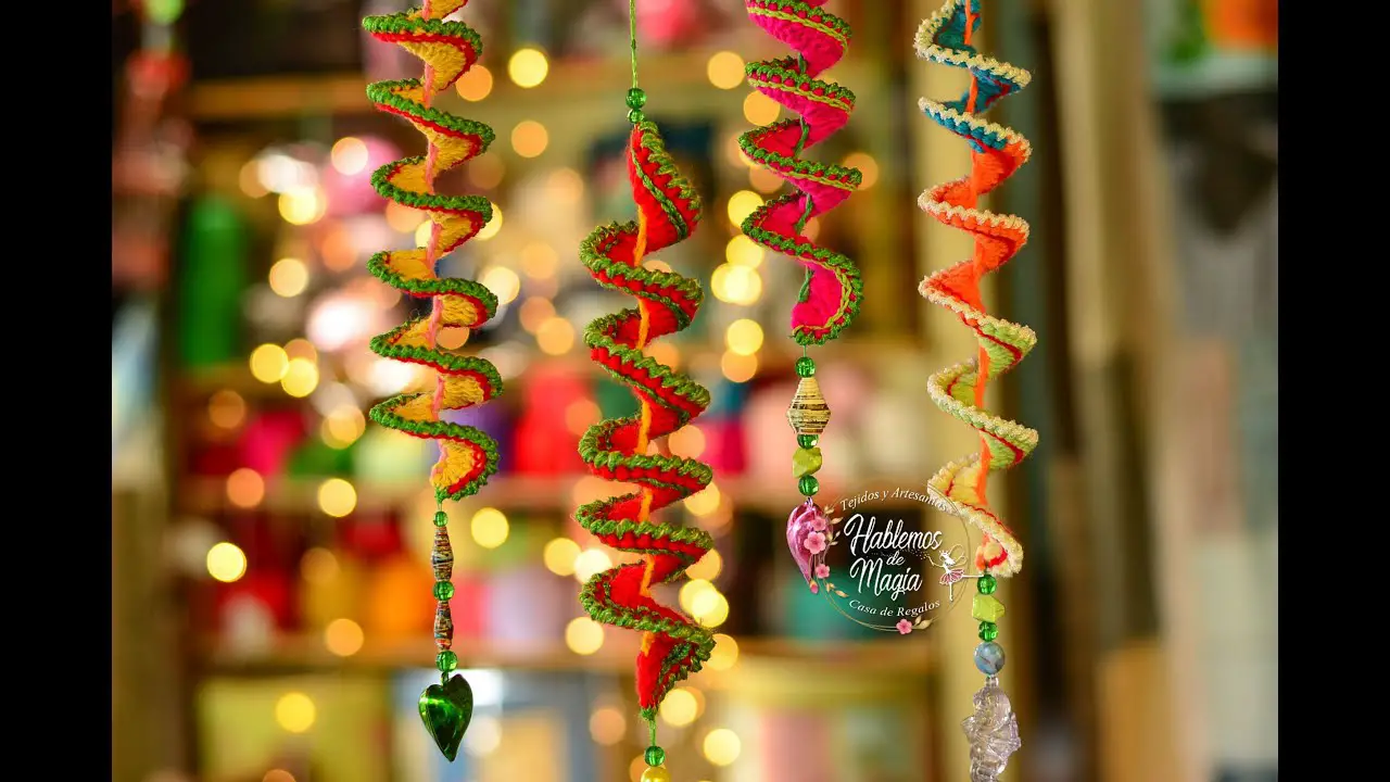 These Crochet Wind Chimes Christmas Tree Ornaments Are a Little Bit Magical