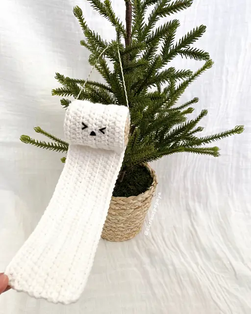 Crochet Toilet Paper Ornament One Hour Crochet Pattern Daily Crochet