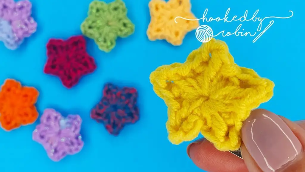 Crochet A Simple Star In Just 3 Minutes!