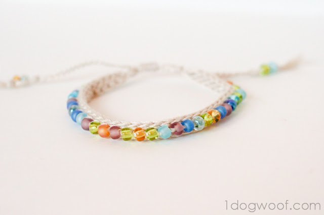 Cute Crochet Friendship Bracelet With Beads You've Been Looking For!