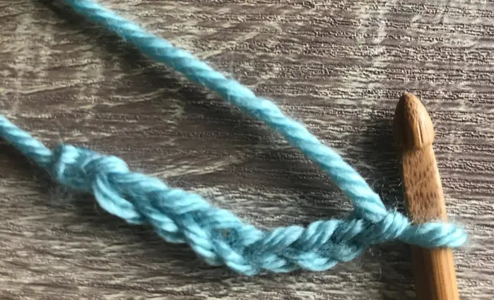 How to do a chain stitch for beginners