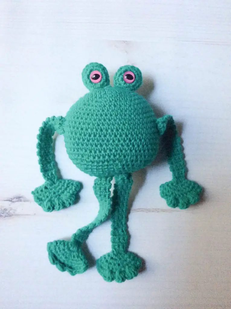 Frazier, Crocheted Frog Amigurumi Pattern