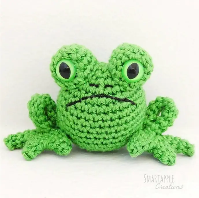 Fred the Frog Amigurumi Pattern