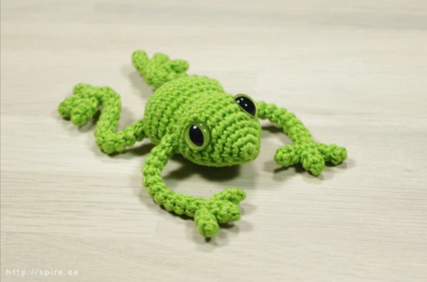Tree Frog Free Crochet Pattern